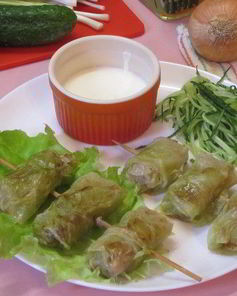 Мини-голубцы на шпажках