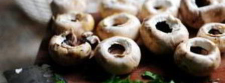 фаршированные грибы с сыром бри. Шаг 4