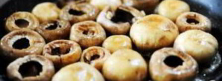 фаршированные грибы с сыром бри. Шаг 7