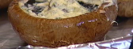 грибы, фаршированные перловкой. Шаг 7