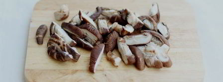 грибы в сметане. Шаг 3