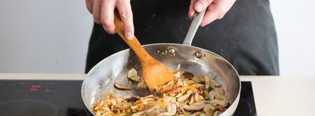 грибы, запеченные в кокотнице. Шаг 2