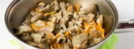 маслята, тушеные в сметане. Шаг 2