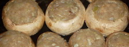 шампиньоны, фаршированные мясом. Шаг 5