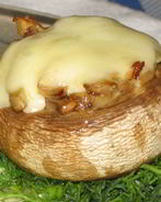 Шампиньоны с сыром