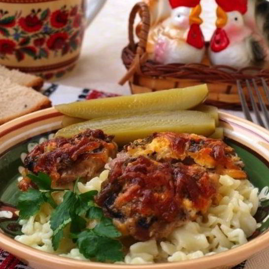 Рецепт шампиньонов со свининой в духовке