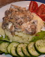 Шампиньоны в сметане