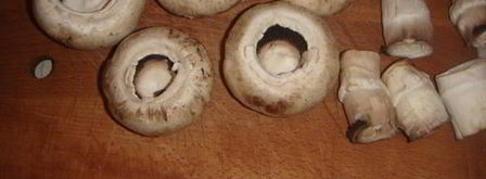 шампиньоны, запеченные с помидором и сыром. Шаг 10