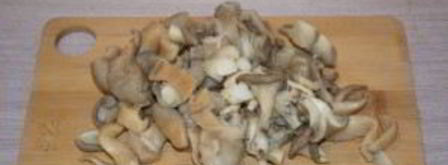 вешенки, жаренные с луком. Шаг 2