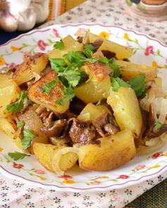 Замороженные опята с картошкой жареные