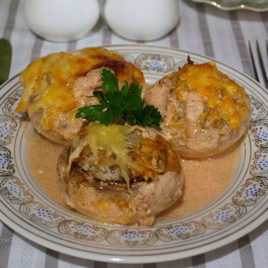 Рецепт запеченных грибов с фаршем в духовке