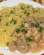 Гуляш из говядины со сливками