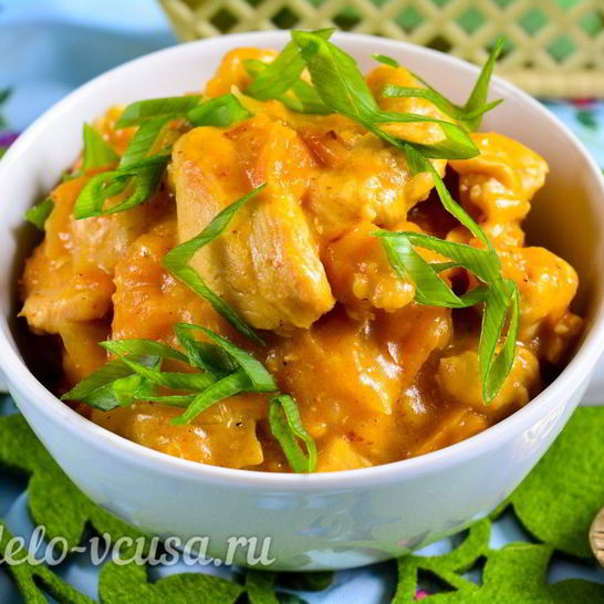 Рецепт гуляша из курицы со сметаной