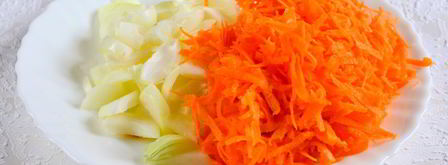 гуляш из курицы со сметаной. Шаг 3