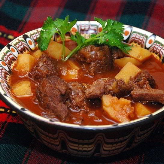 Рецепт гуляша из мраморной говядины