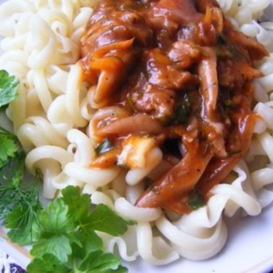 Рецепт гуляша из рыбы с грибами по-русски