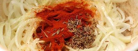 гуляш из свинины с помидорами. Шаг 2