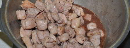 гуляш из свинины с вином. Шаг 4