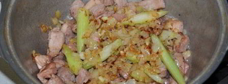 гуляш из свинины с вином. Шаг 6