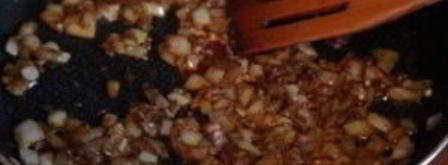 гуляш с грибами и мясом. Шаг 7