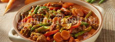 гуляш с зеленой фасолью и овощами. Шаг 3