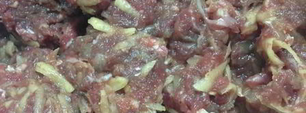 котлеты из говядины и тертой картошки. Шаг 2