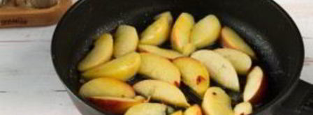 котлеты из индейки с жареными яблоками. Шаг 4