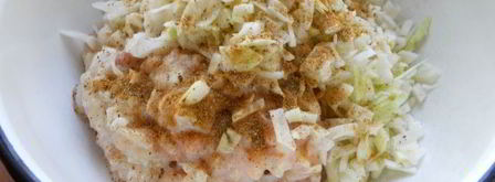 котлеты из куриного фарша с капустой тушеные в томате. Шаг 2