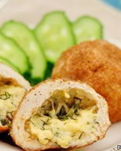 Куриные котлеты с сырной начинкой