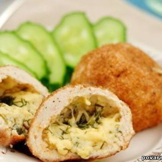 Рецепт куриных котлет с сырной начинкой