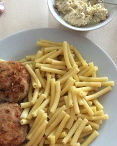 Нежные куриные котлеты с болгарским перцем и сыром