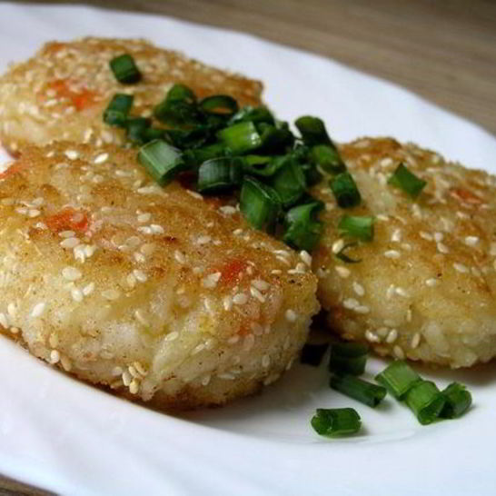 Рецепт рисовых котлеток в кунжутной панировке