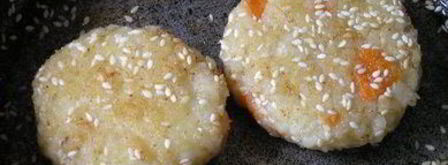 рисовые котлетки в кунжутной панировке. Шаг 5