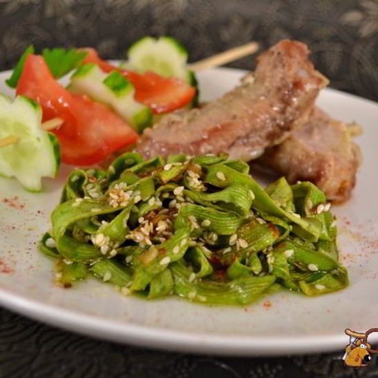 Рецепт лапши из кабачков с соевым соусом и кунжутом