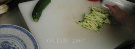 лапша рисовая с овощами и креветками. Шаг 6