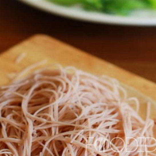 Рецепт лапши розовой из моркови