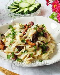 Лапша с грибами в сливочном соусе