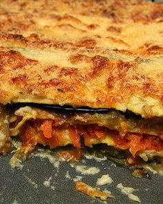 Лазанья с баклажанами, песто, фундуком и петрушкой