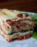 Лазанья с индейкой и шпинатом