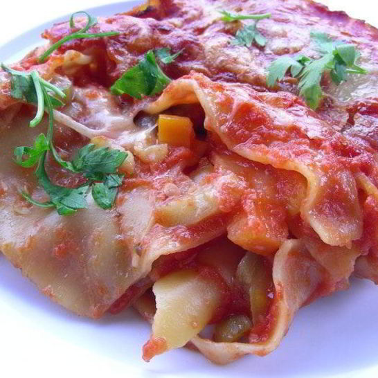 Рецепт овощной лазанья с томатным соусом