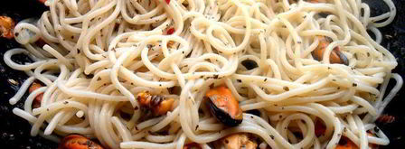 быстрые спагетти с мидиями. Шаг 13