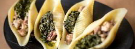 фаршированные конкильони с курицей. Шаг 9