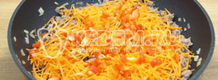 макароны с фаршем на сковороде. Шаг 4