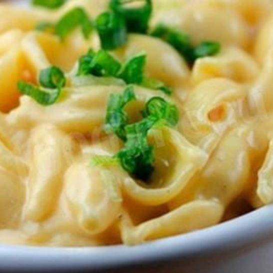 Рецепт макарон с сыром и молоком в микроволновке