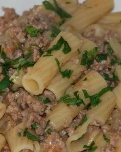 Макароны с тушенкой