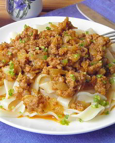 Паста с фаршем и томатной пастой