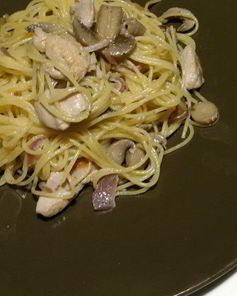 Паста с курицей и грибами