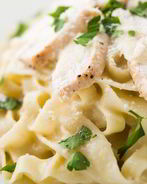 Паста с курицей и шампиньонами