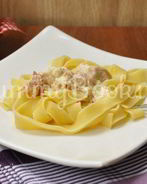 Паста с курицей в сливочном соусе