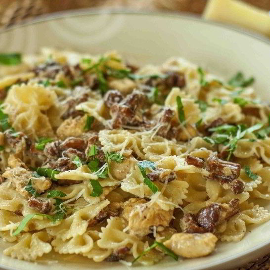 Рецепт пасты с лисичками и курицей